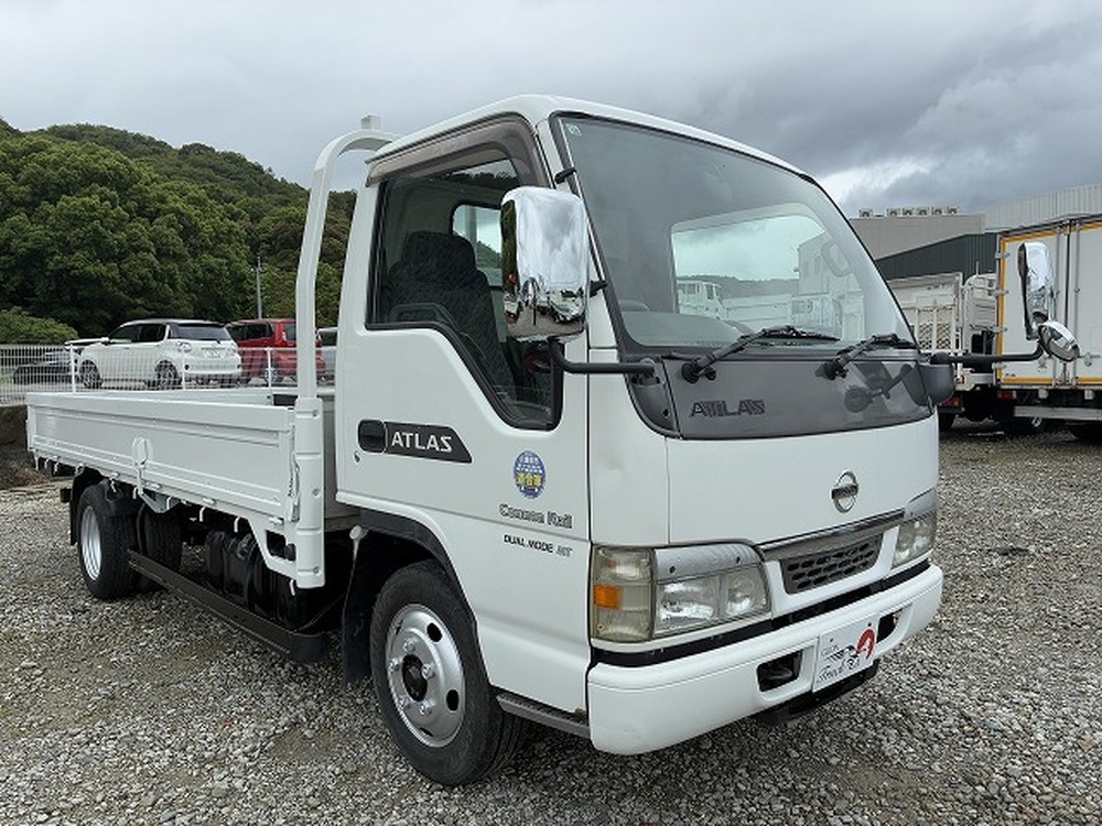 日産　アトラストラック