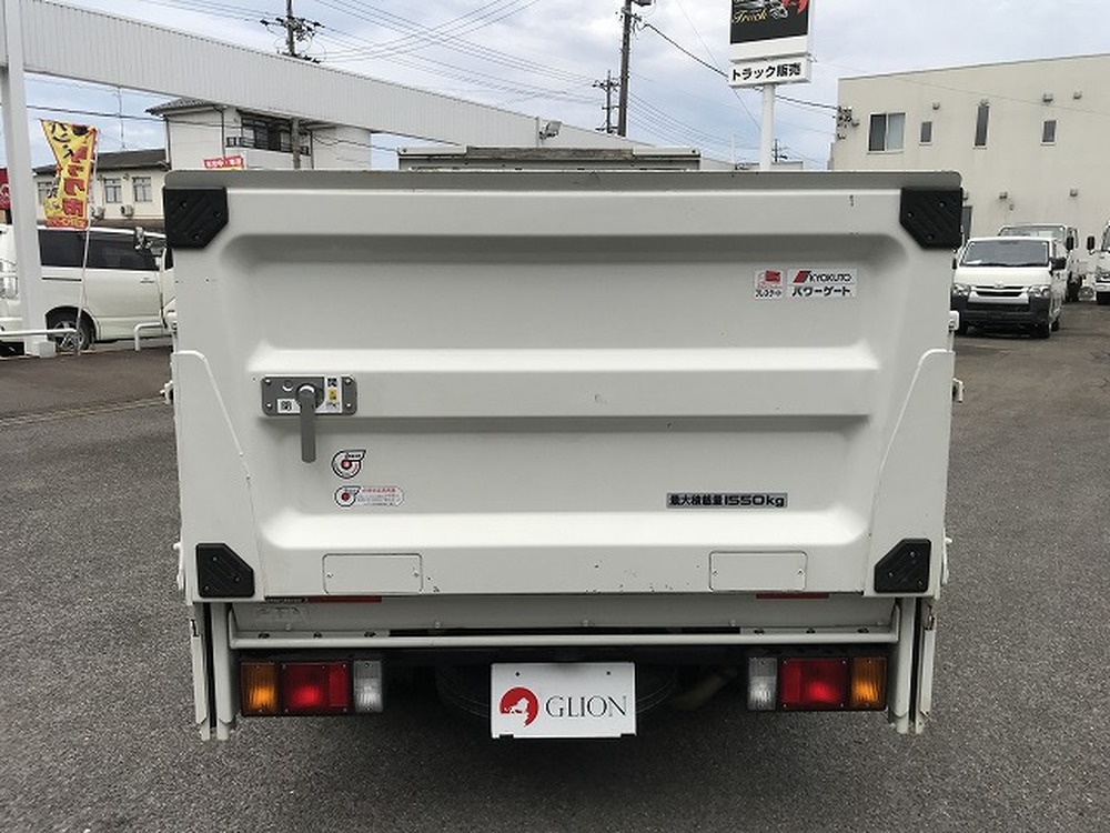 日産　アトラストラック