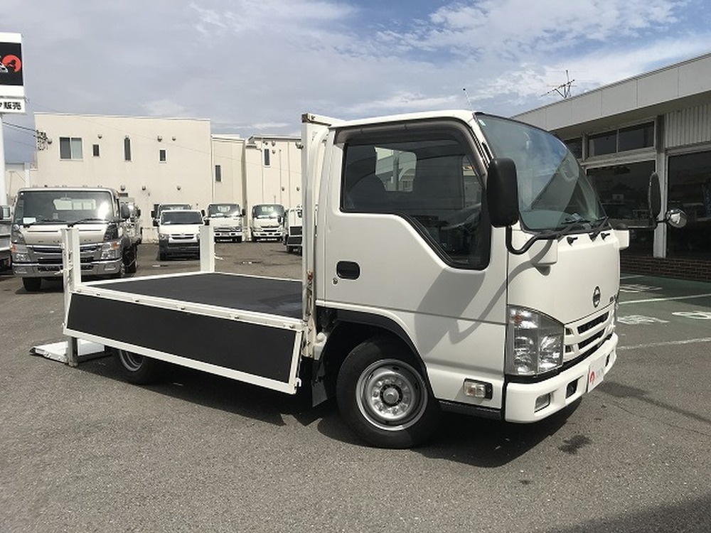 日産　アトラストラック