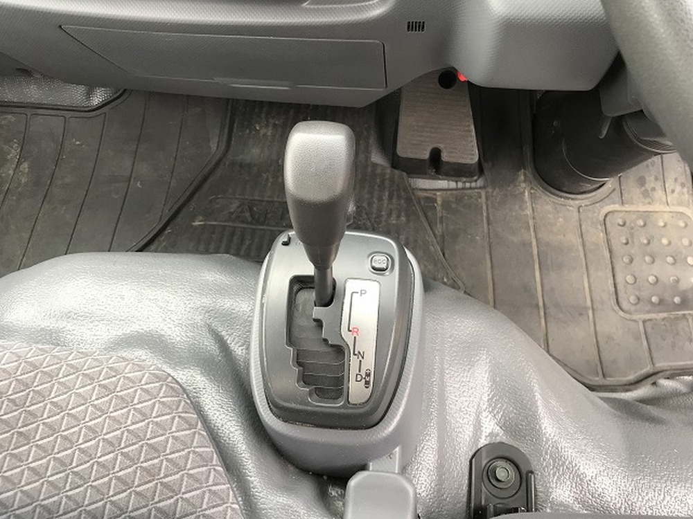 日産　アトラストラック