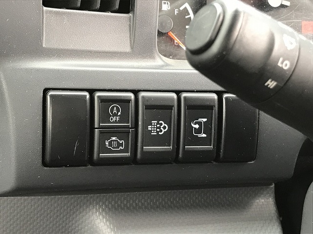 日産　アトラストラック