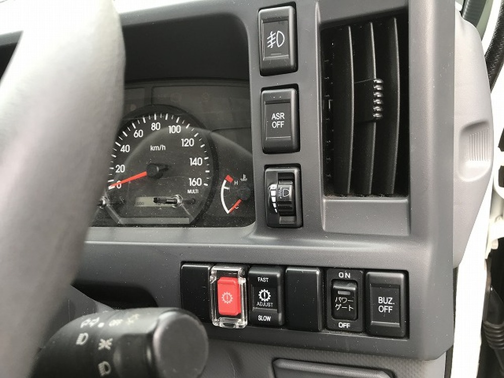 日産　アトラストラック