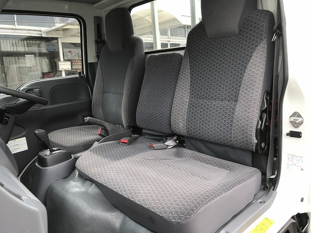 日産　アトラストラック