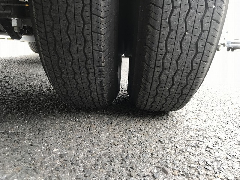 日産　アトラストラック