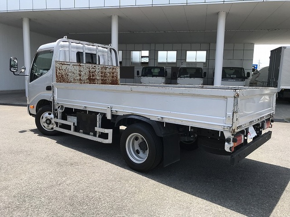 日野　デュトロ
