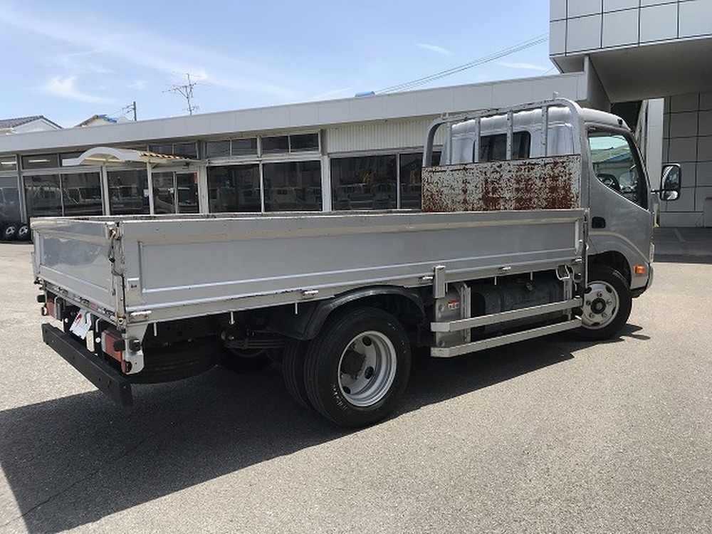 日野　デュトロ