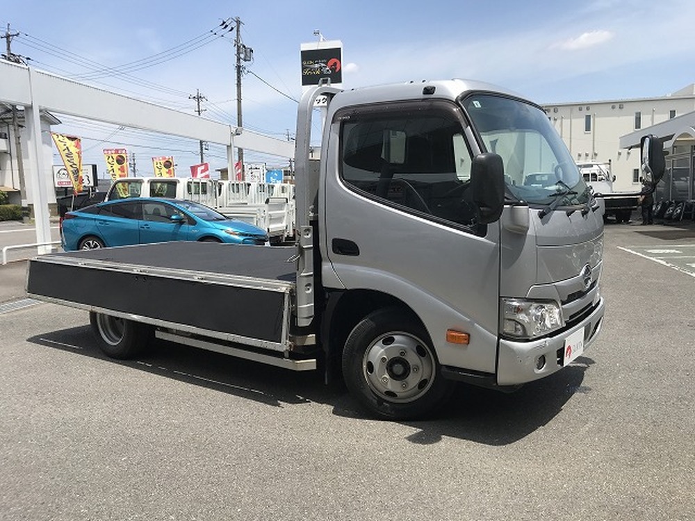 日野　デュトロ