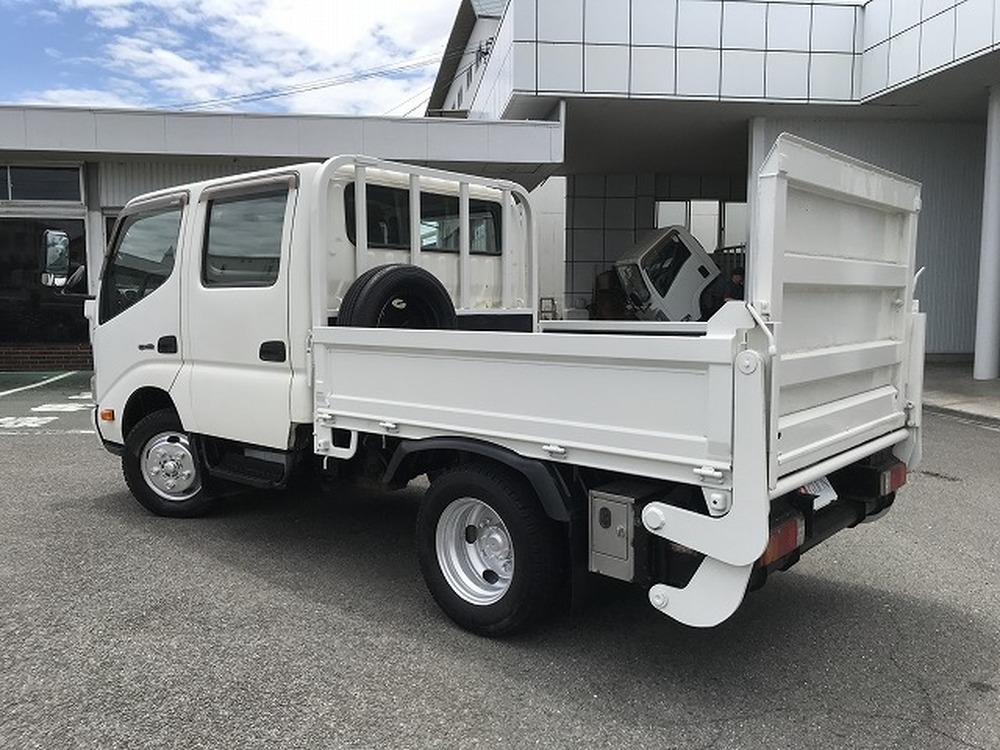 日野　デュトロ