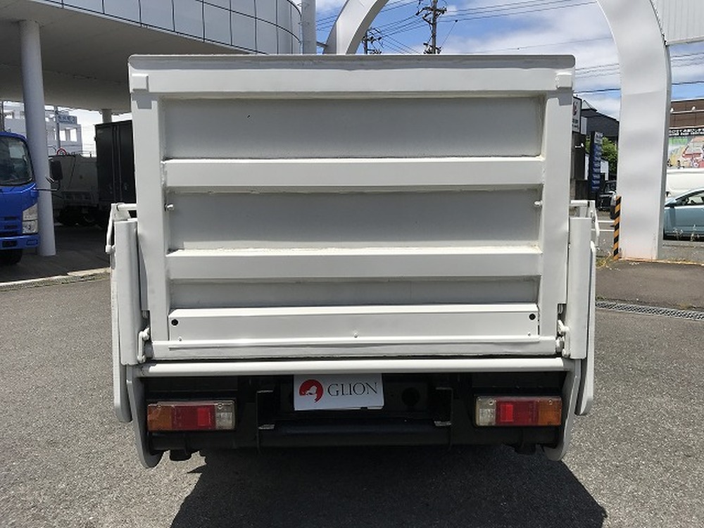 日野　デュトロ