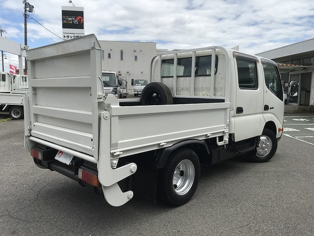 日野　デュトロ