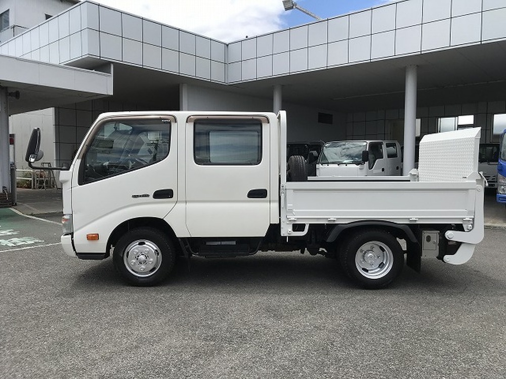 日野　デュトロ