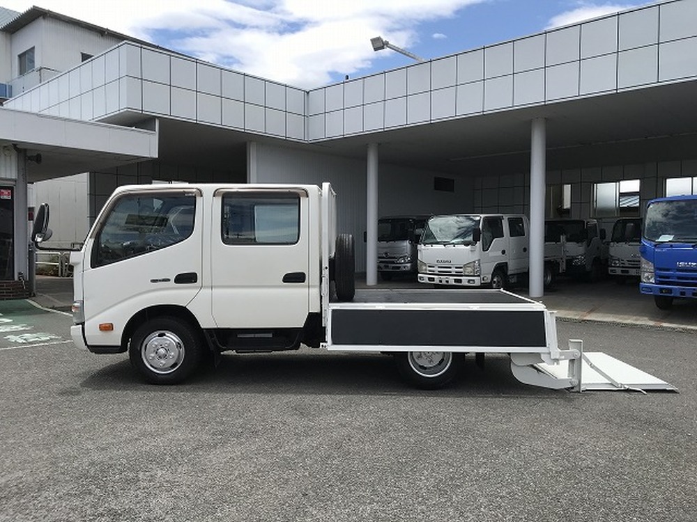 日野　デュトロ