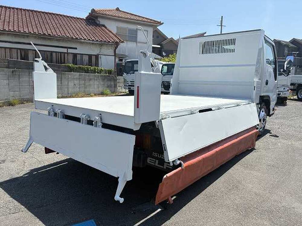 いすゞ　エルフ