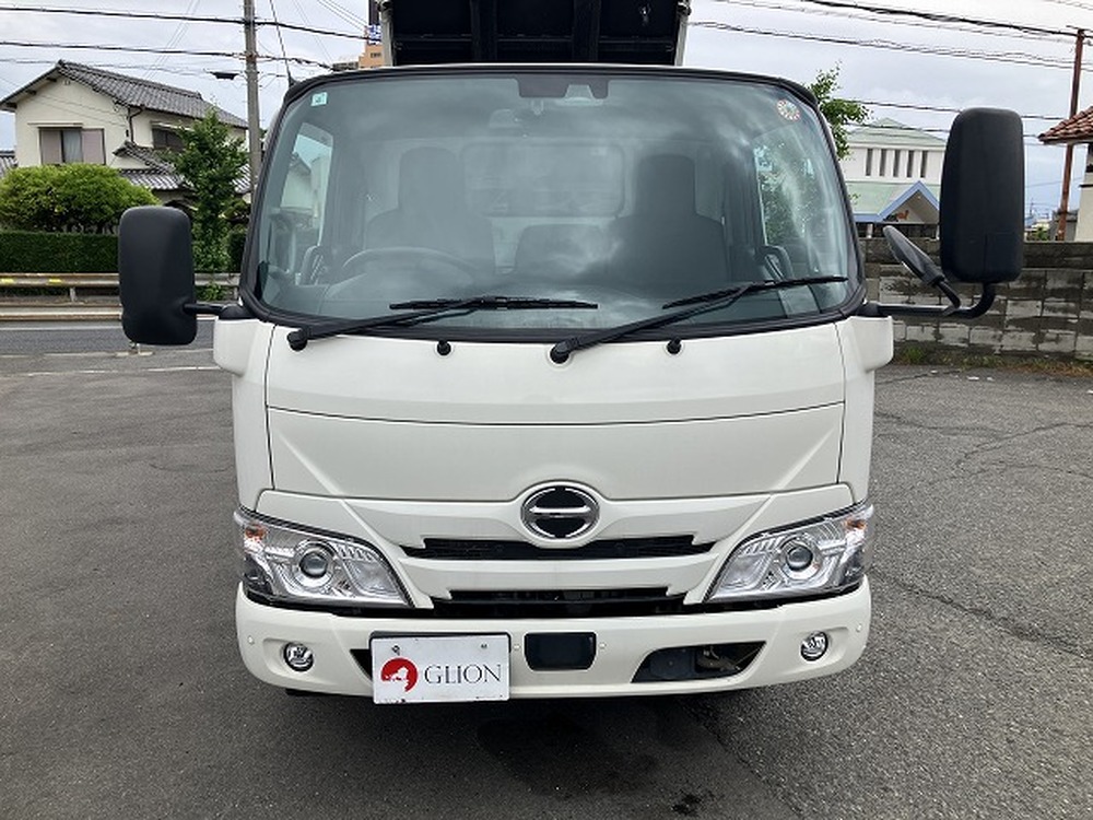 日野　デュトロ