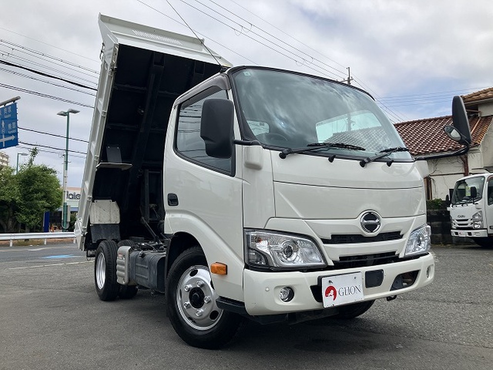 日野　デュトロ