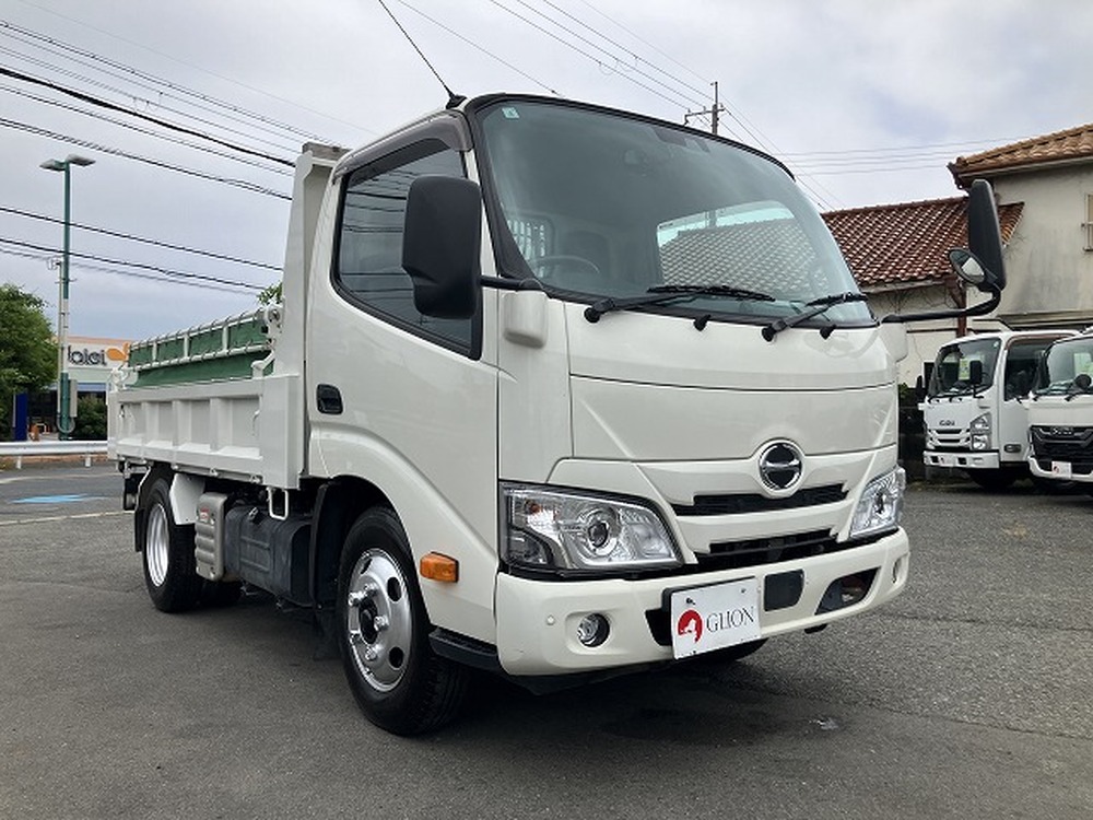 日野　デュトロ