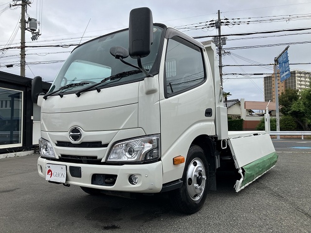 日野　デュトロ