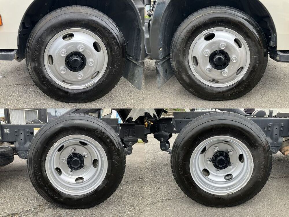 日野　デュトロ