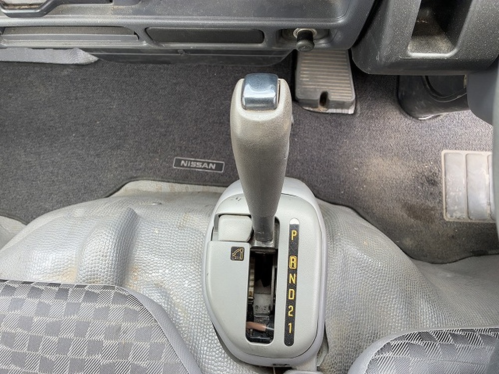 日産　アトラストラック