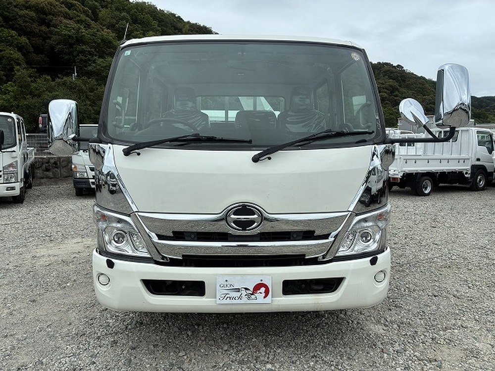 日野　デュトロ