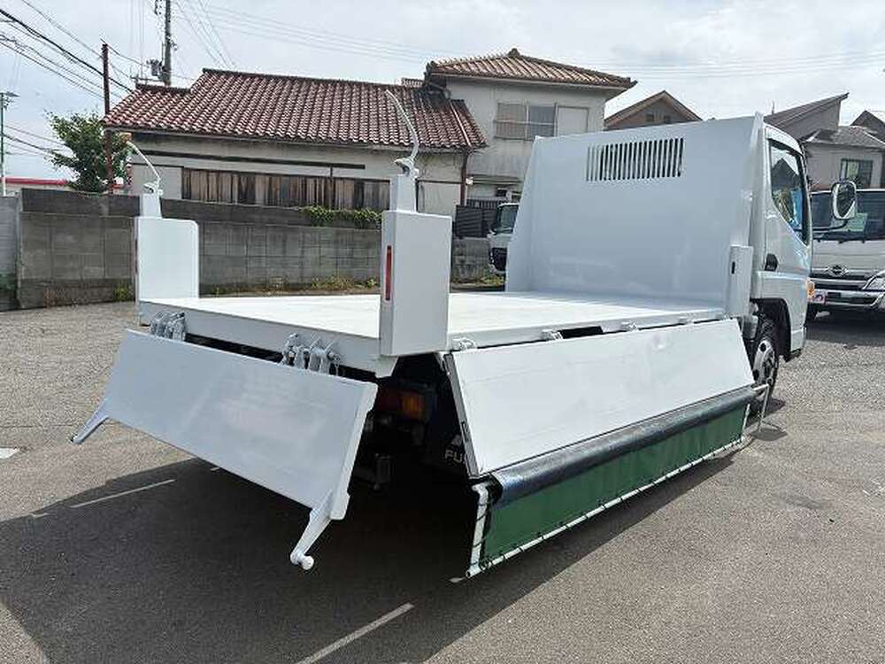三菱ふそう　キャンター