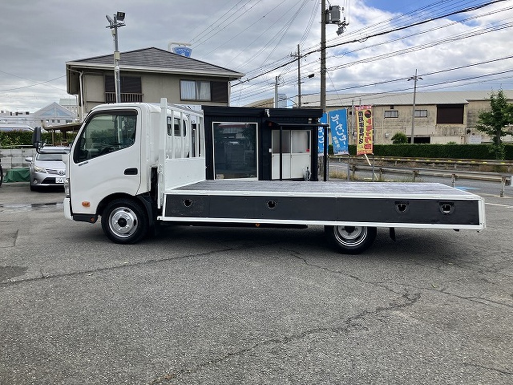 日野　デュトロ