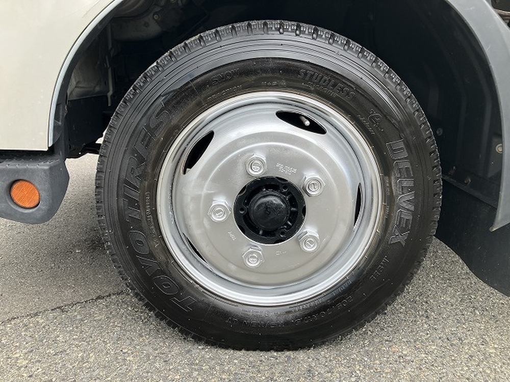 日野　デュトロ