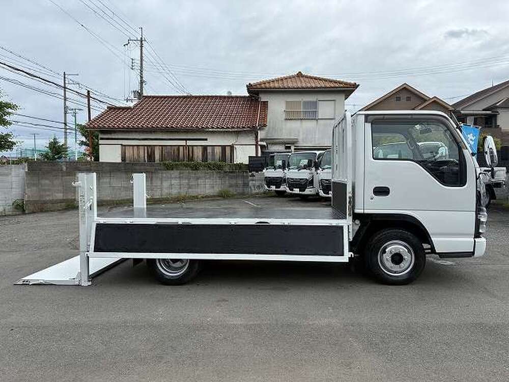 いすゞ　エルフ