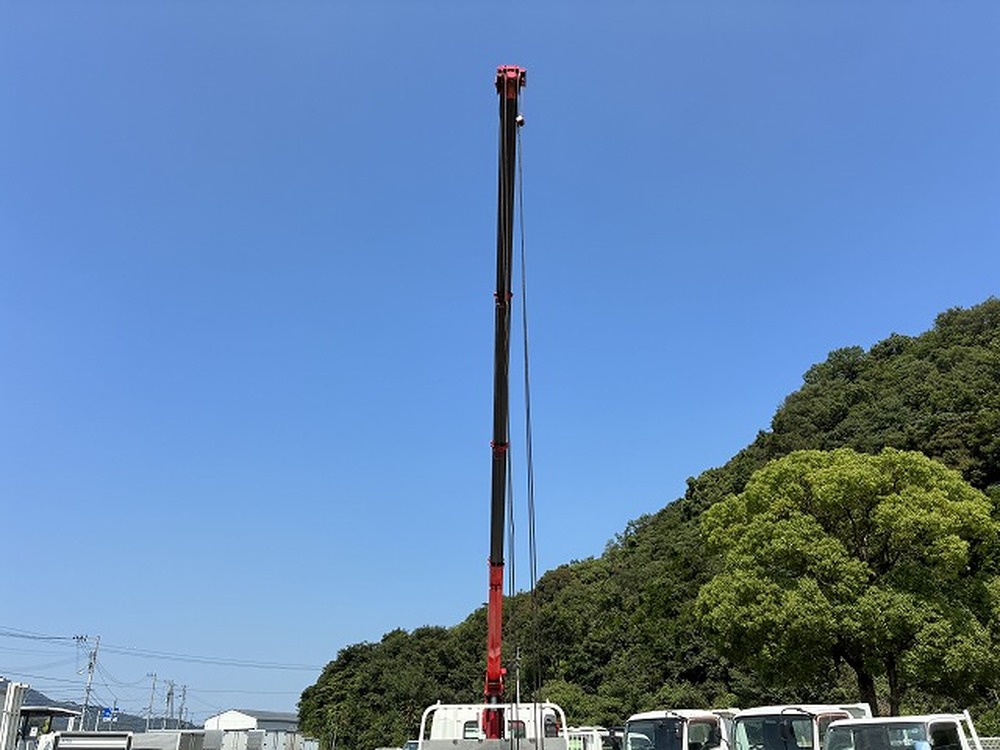 日野　デュトロ