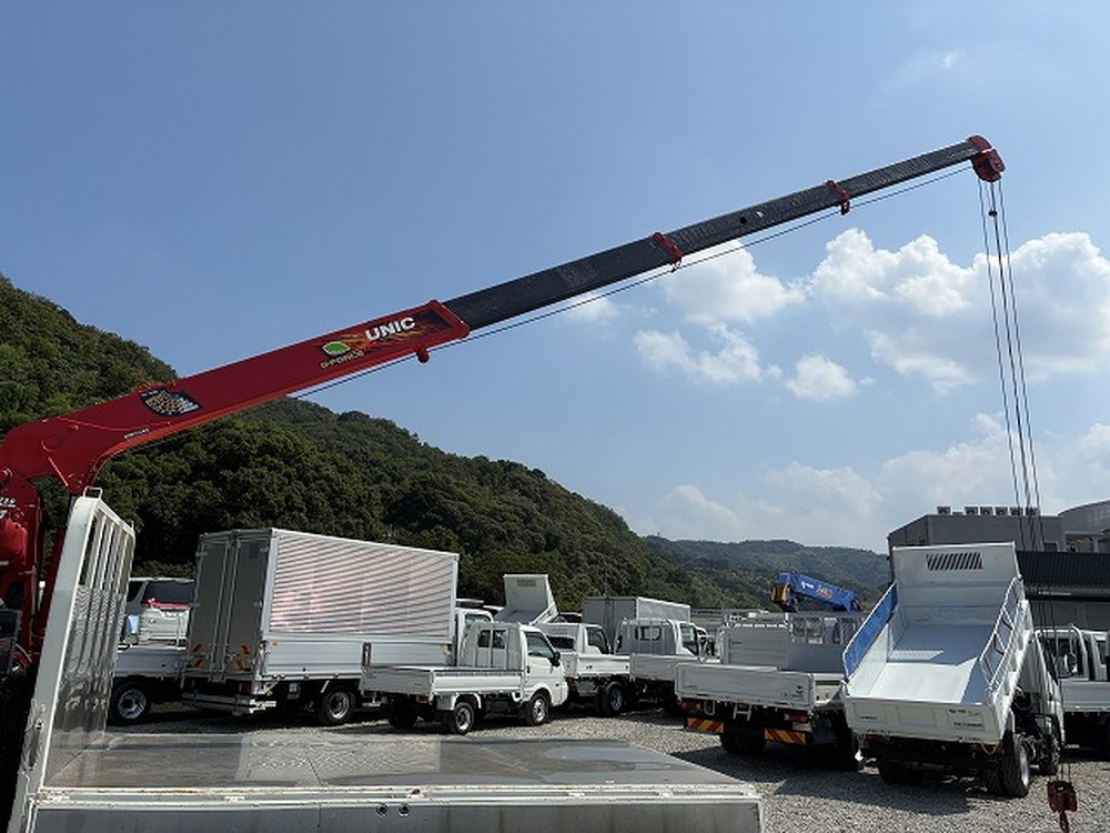 日野　デュトロ