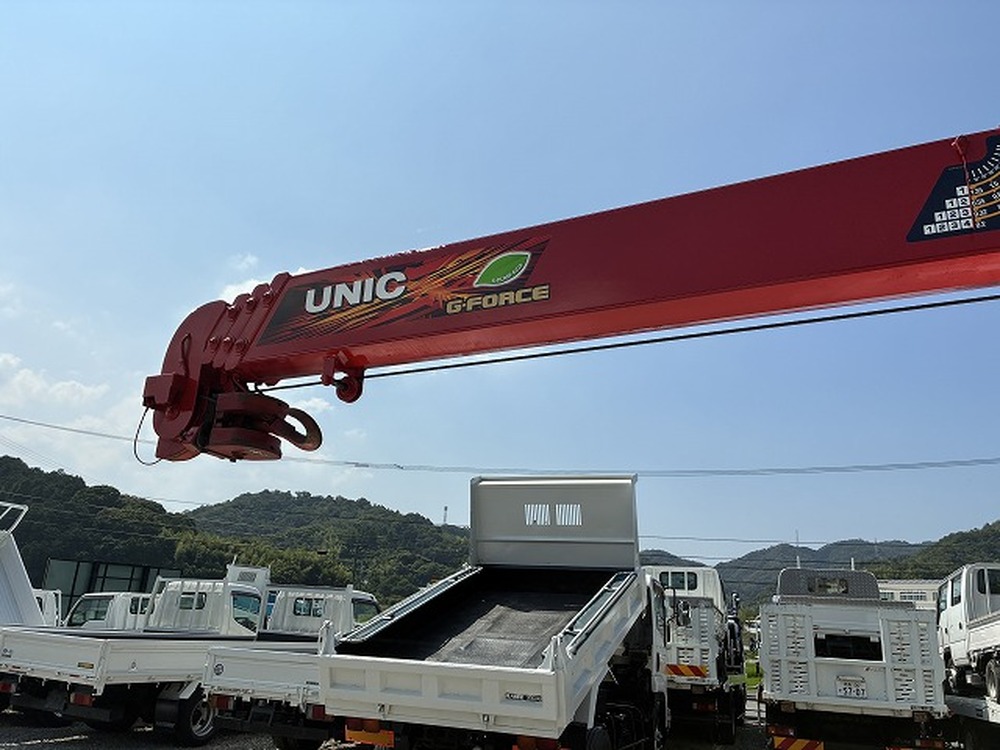 日野　デュトロ