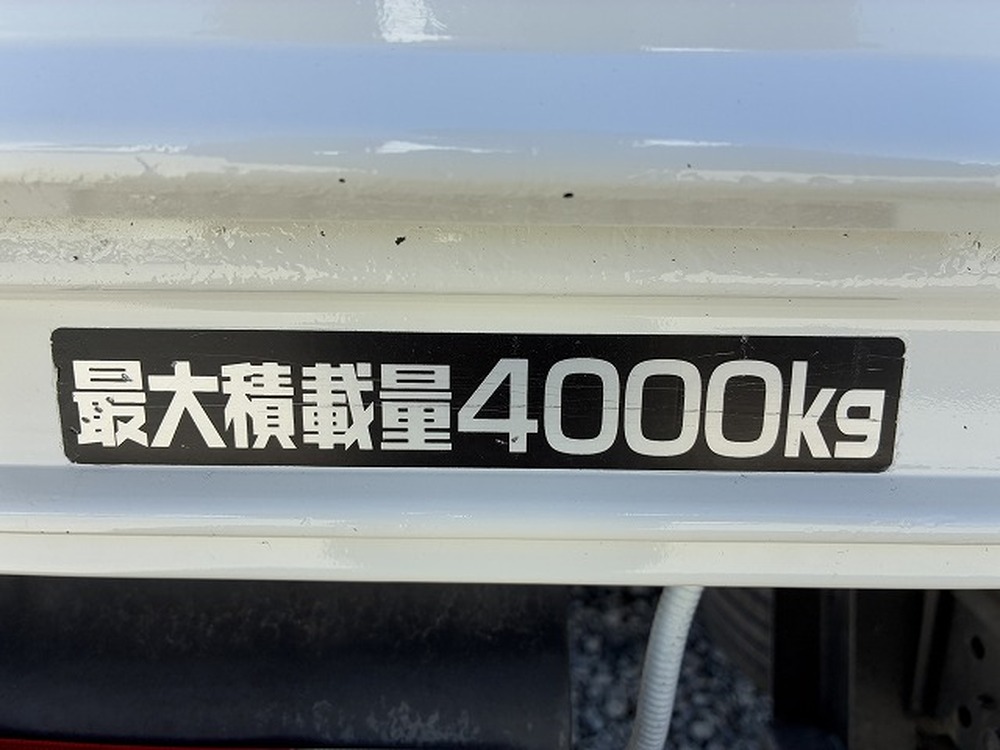 日野　デュトロ