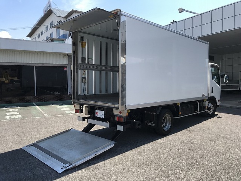 いすゞ　エルフ
