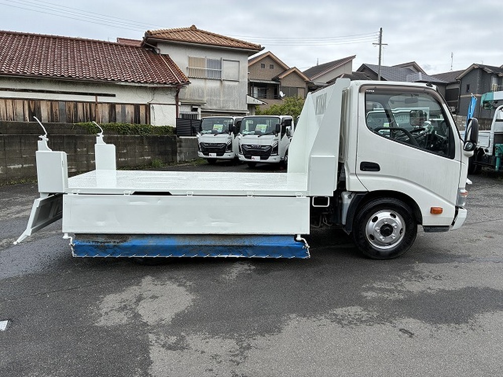 日野　デュトロ
