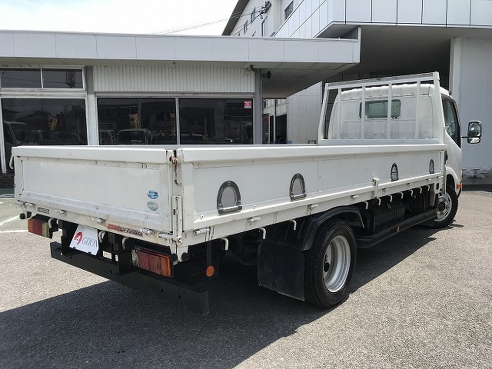 日野　デュトロ