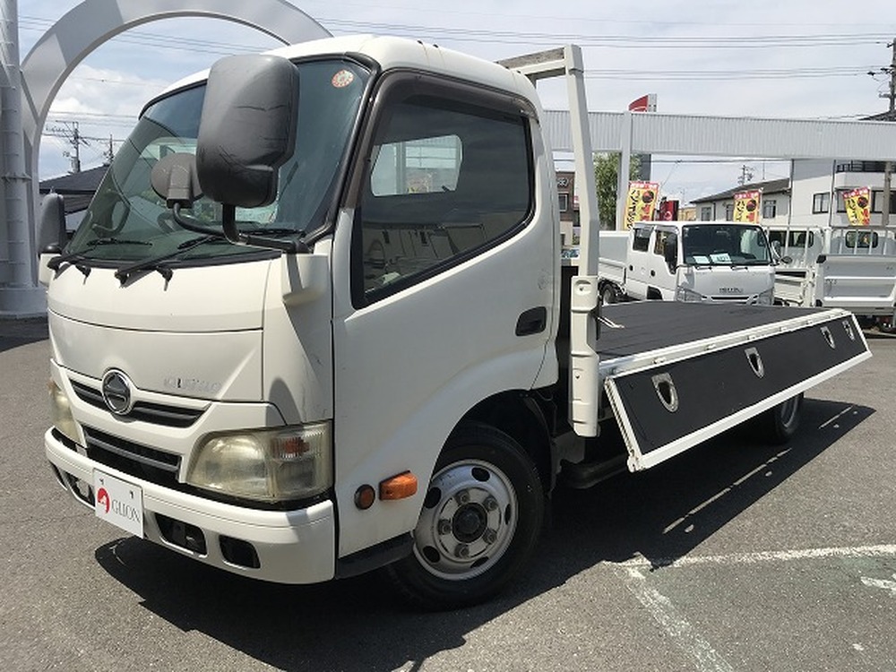 日野　デュトロ
