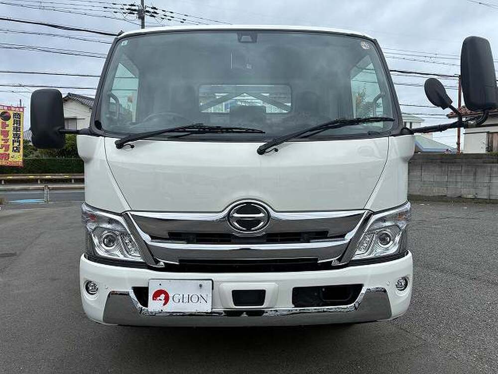 日野　デュトロ
