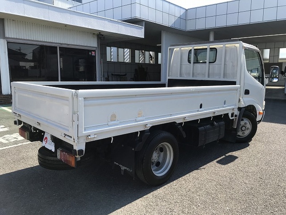 日野　デュトロ