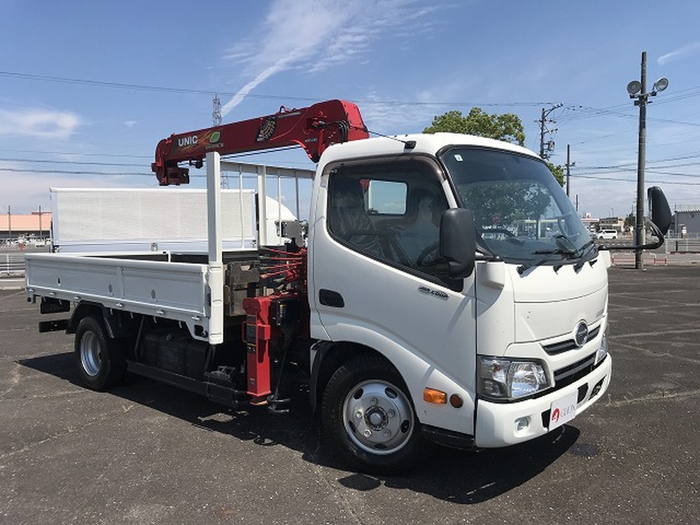 日野　デュトロ