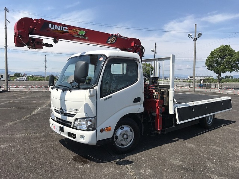 日野　デュトロ
