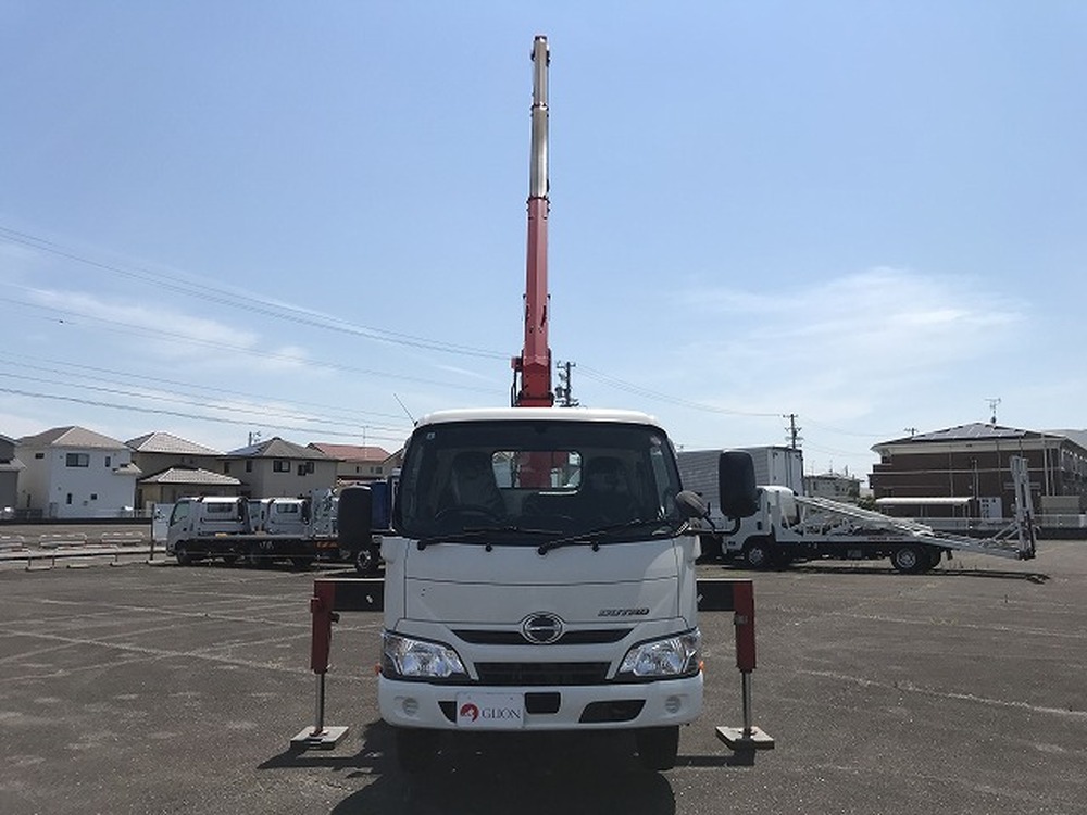 日野　デュトロ