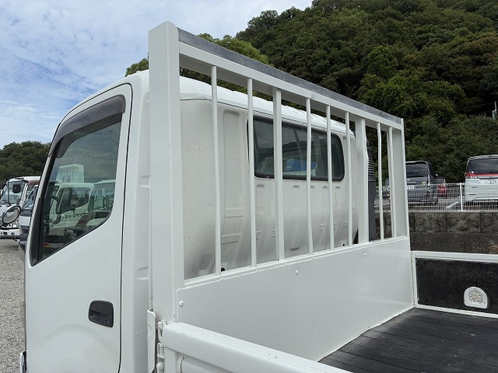 日野　デュトロ