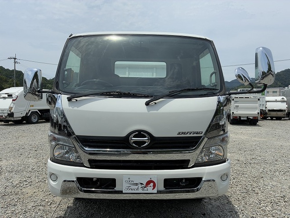 日野　デュトロ