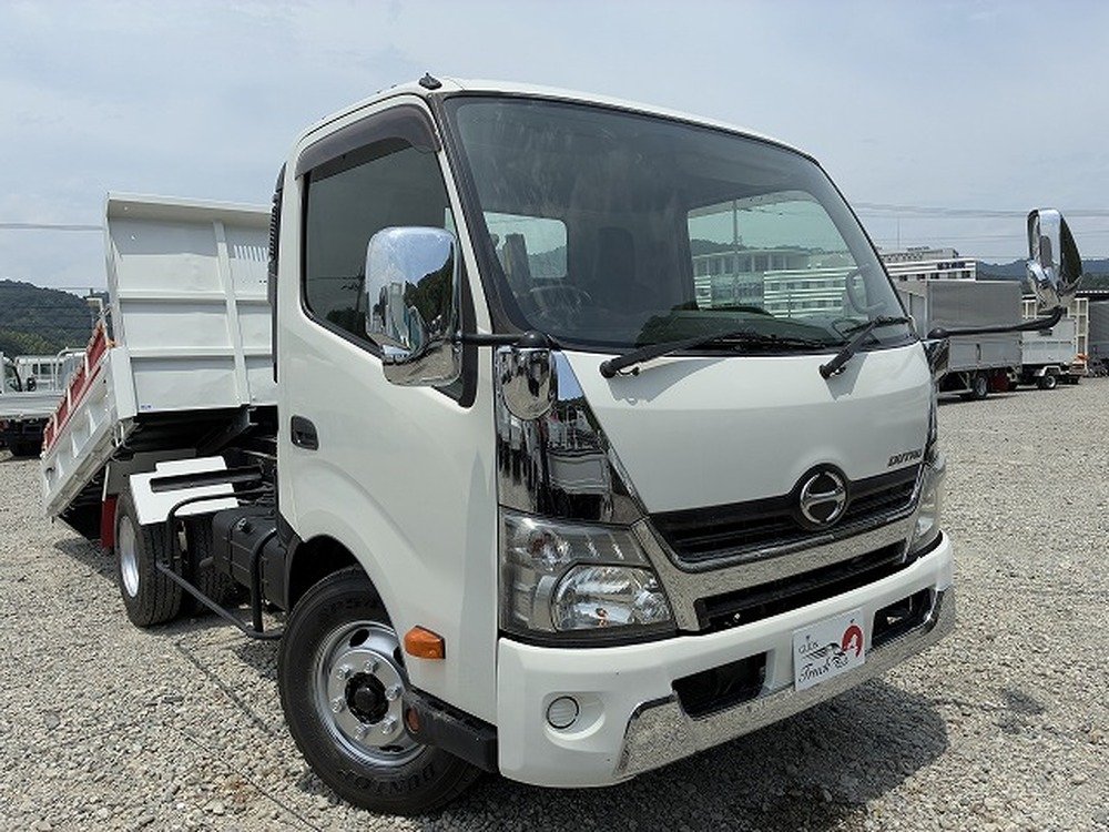 日野　デュトロ