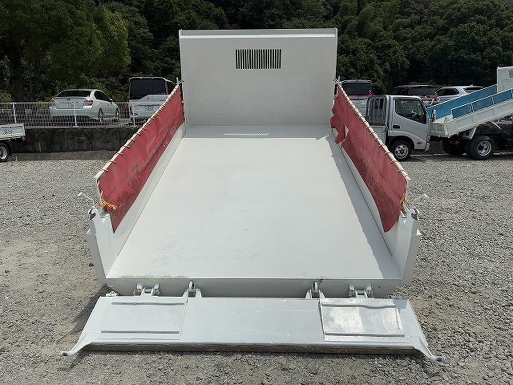 日野　デュトロ