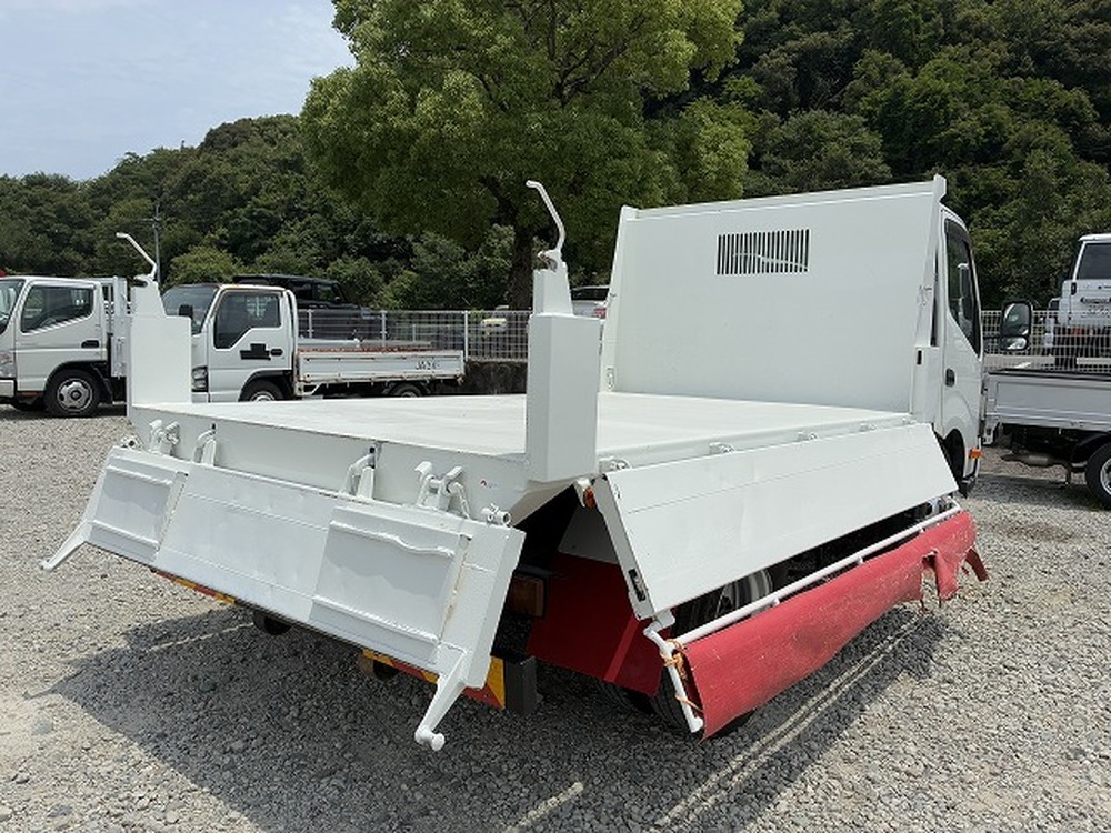 日野　デュトロ