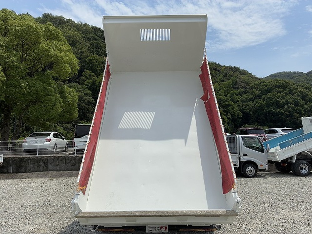 日野　デュトロ