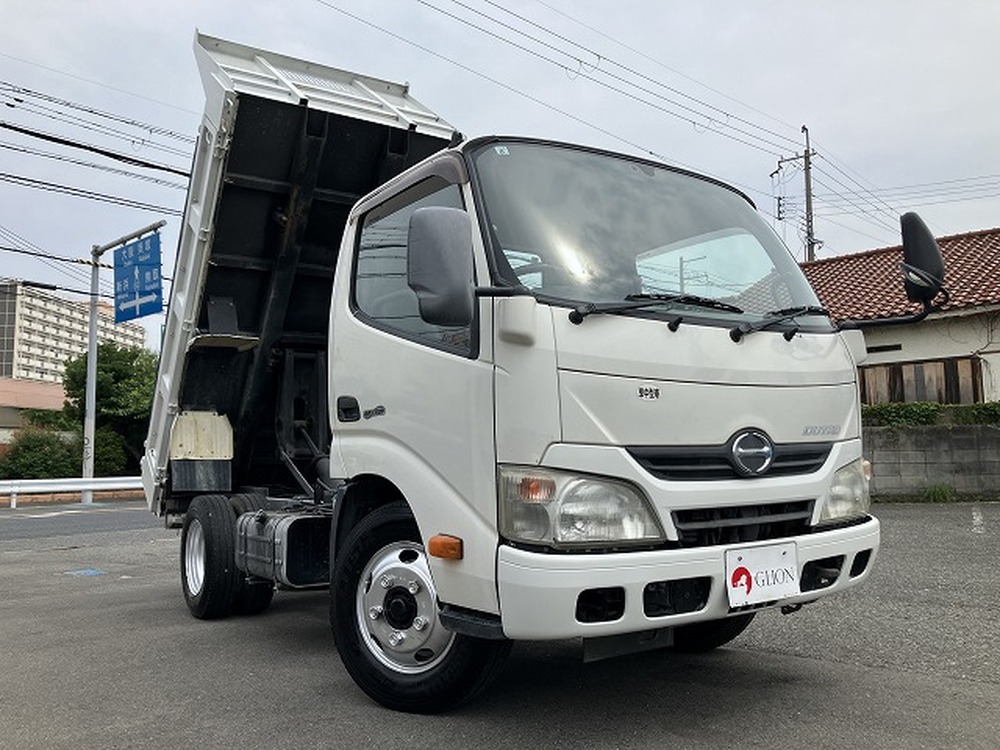 日野　デュトロ