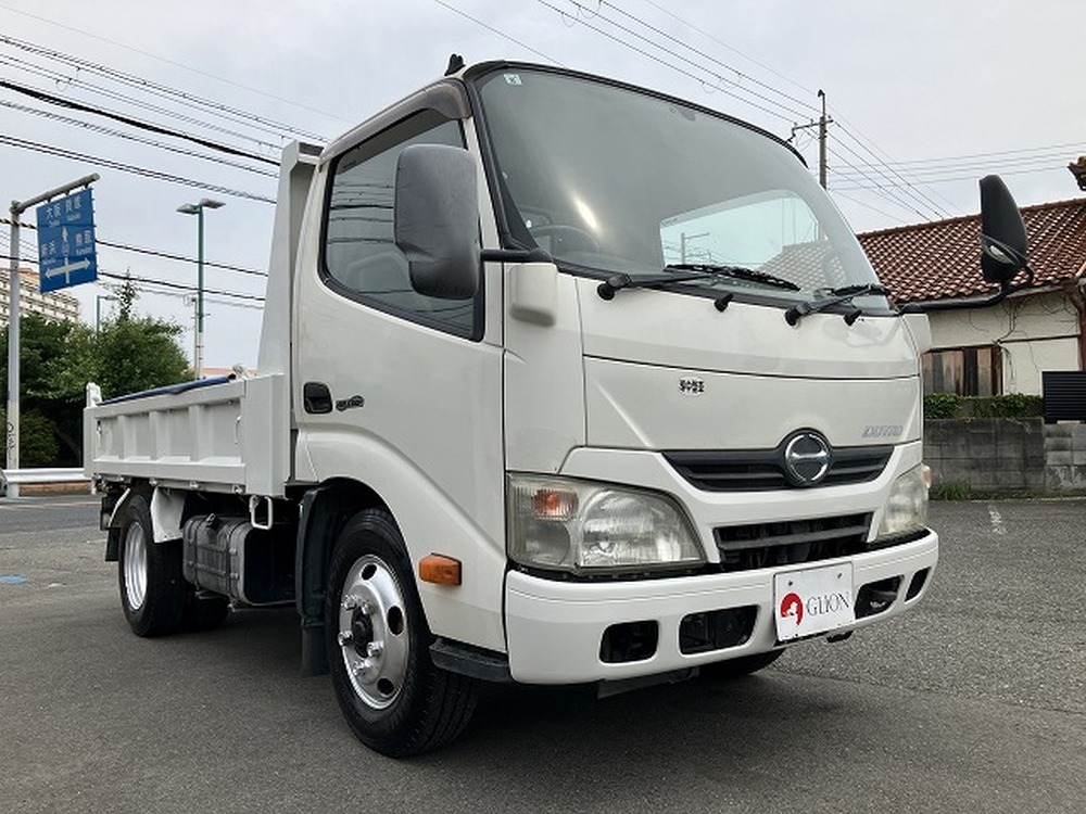 日野　デュトロ
