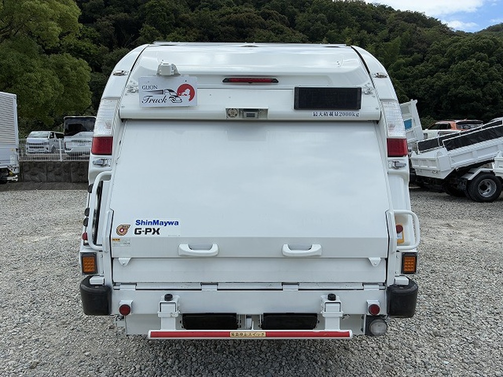 日野　デュトロ
